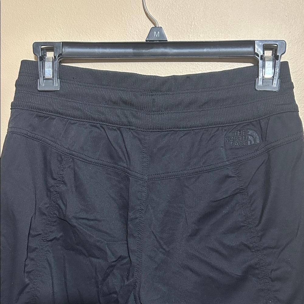 The North Face Women's Black Capris - Picture 8 of 12